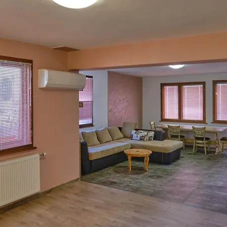 Апартаменты Mushrooms House Плевна