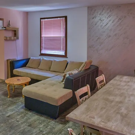 Mushrooms House Апартаменты Плевна